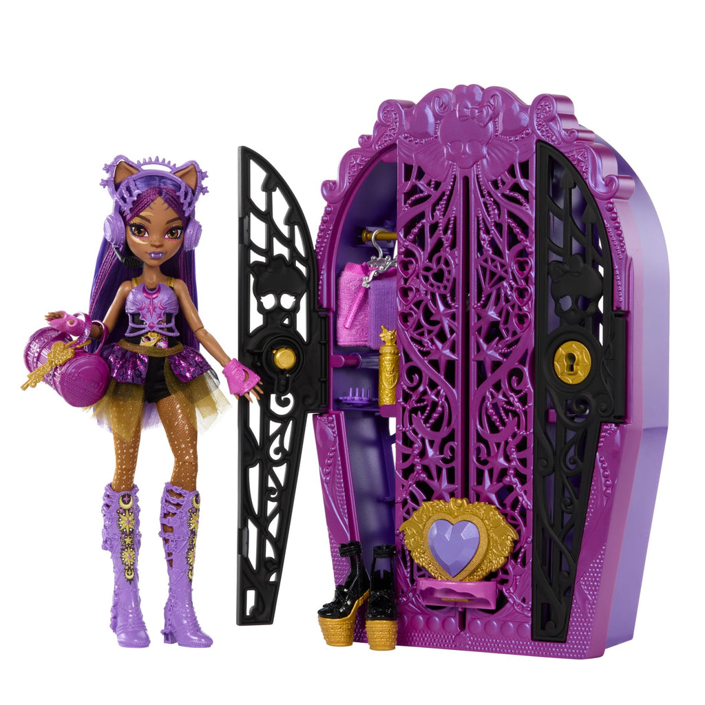 Doll with Wardrobe and 19 Accessories U59949